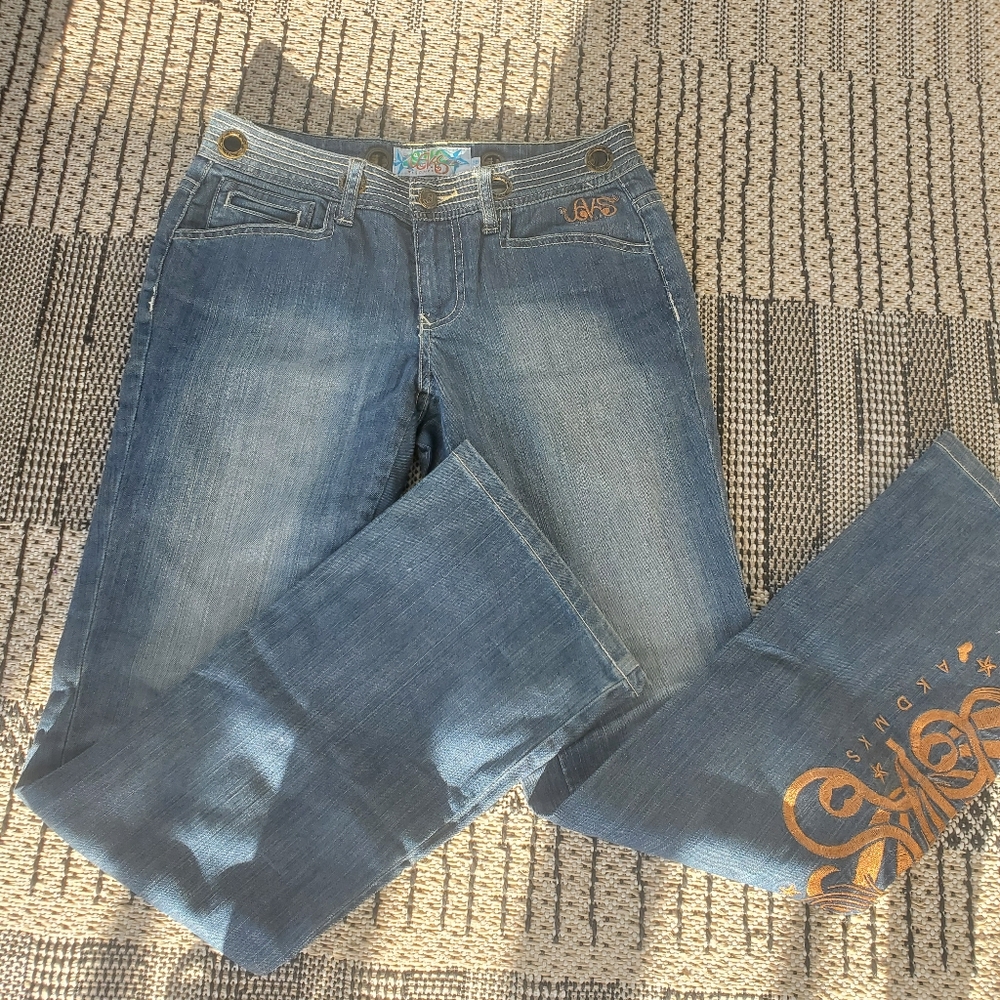 Akademiks jeans with rivets